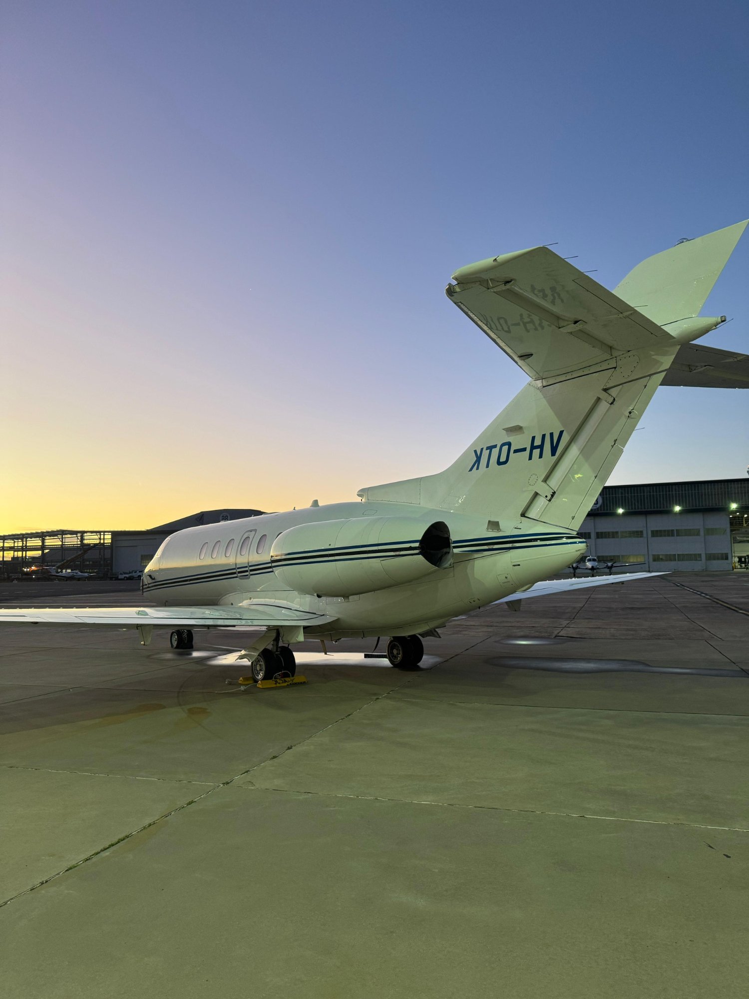 Hawker 800XPi at dusk